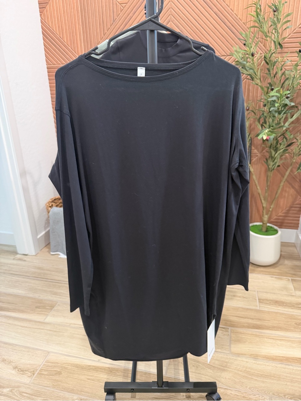lululemon NWT Back In Action Dress